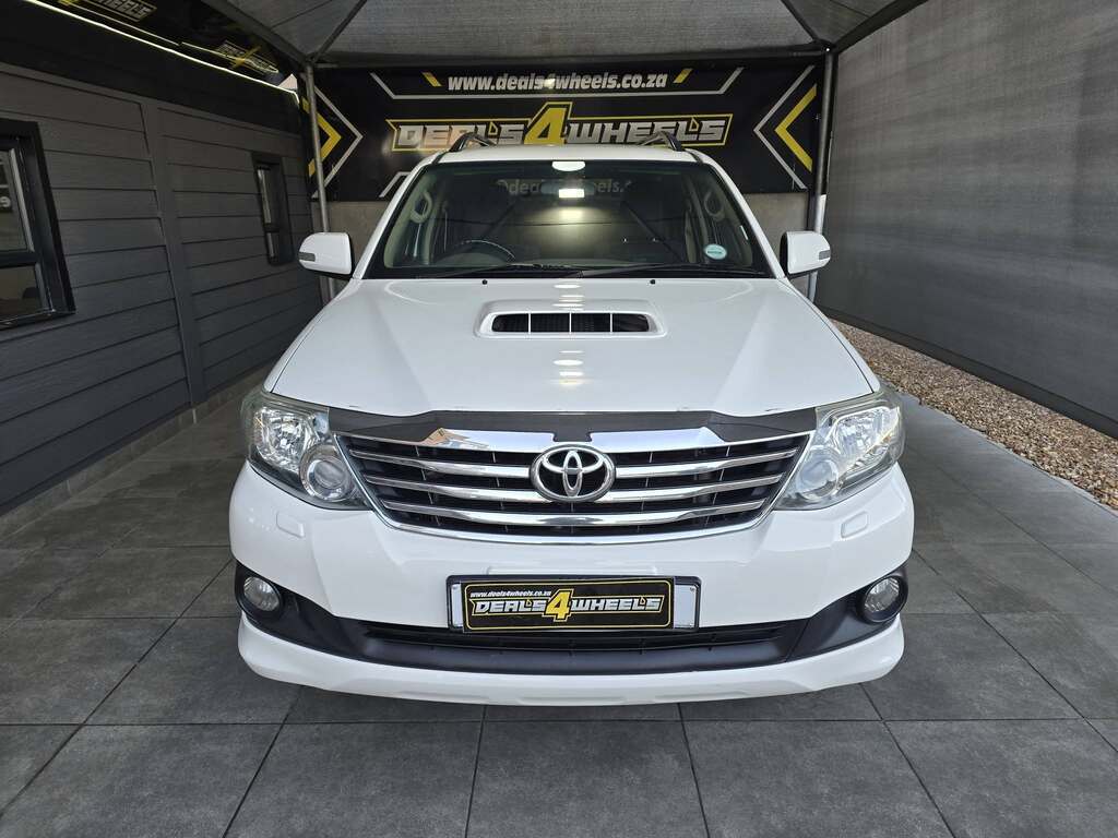 TOYOTA FORTUNER