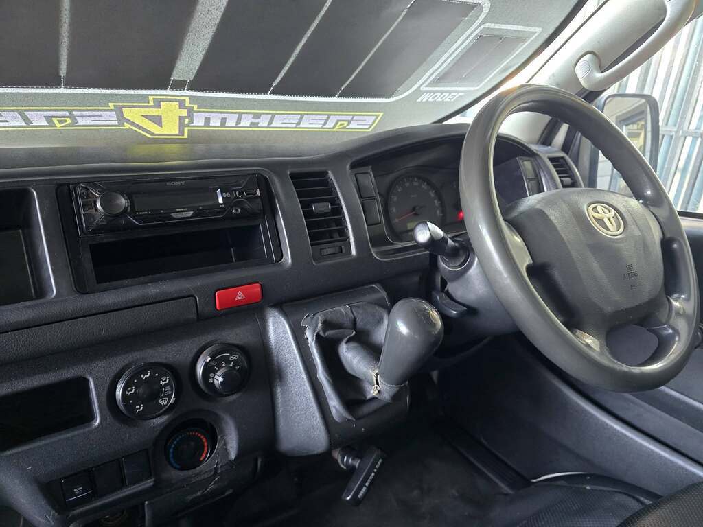 2021 TOYOTA QUANTUM/HIACE 2.5 D-4D SESFIKILE 16s