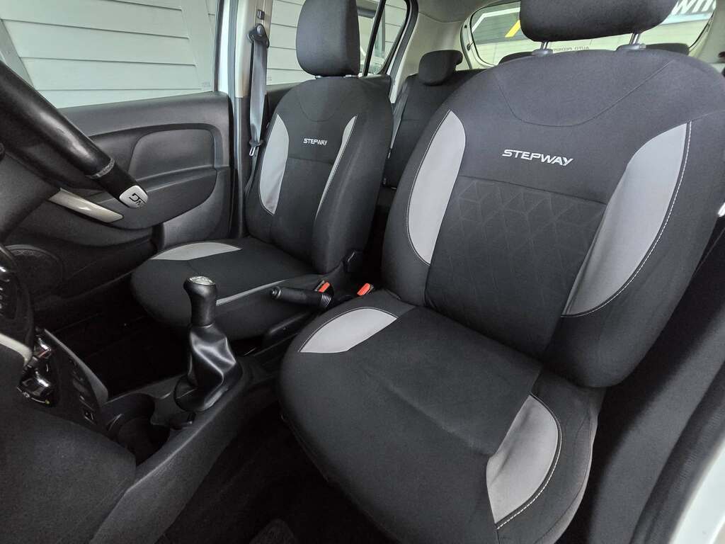 2015 RENAULT SANDERO 900 T DYNAMIQUE