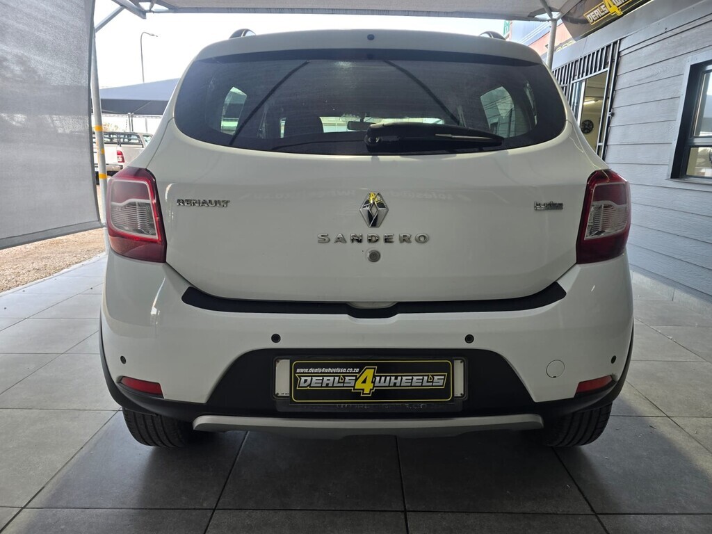 2015 RENAULT SANDERO 900 T DYNAMIQUE