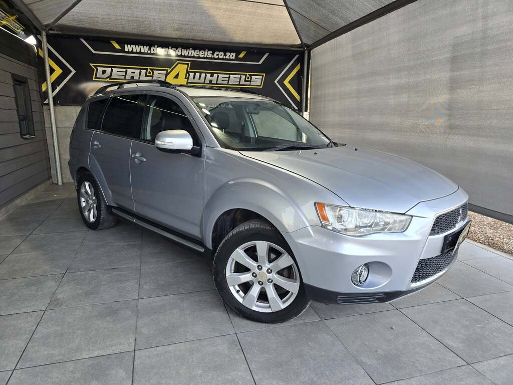 MITSUBISHI OUTLANDER