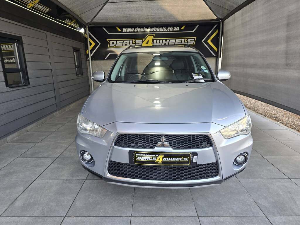 2010 MITSUBISHI OUTLANDER 2.4 GLX A/T