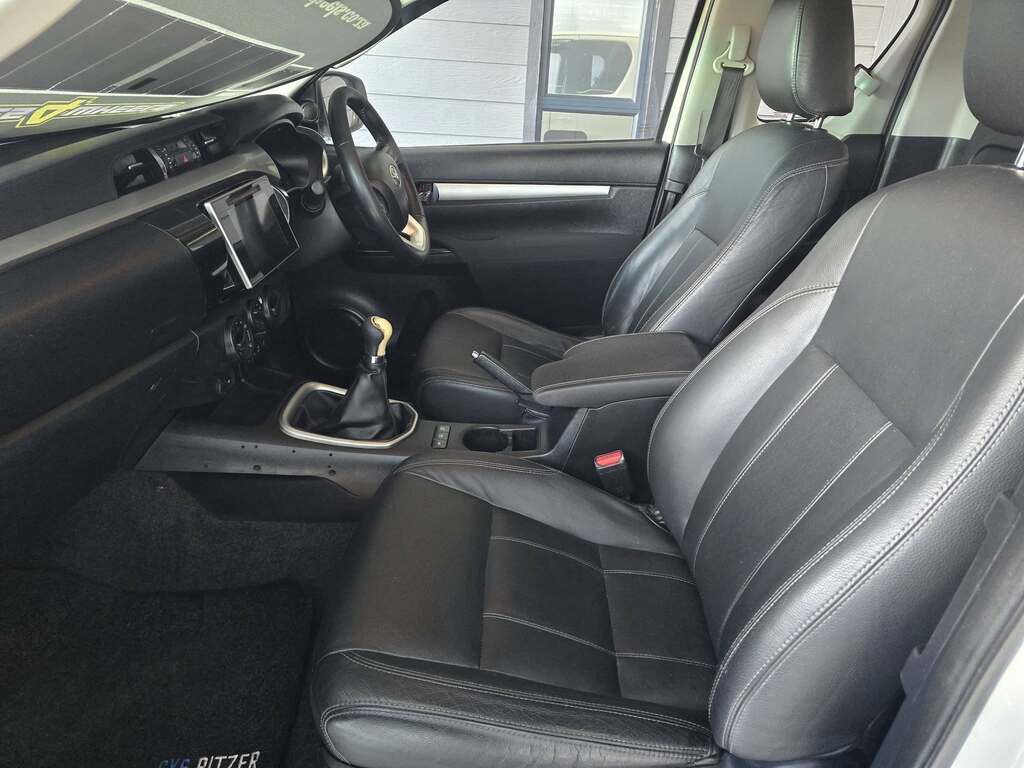2016 TOYOTA HILUX 2.8 GD-6 RB RAIDER P/U E/CAB