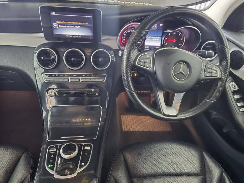 2016 MERCEDES-BENZ GLC 220d