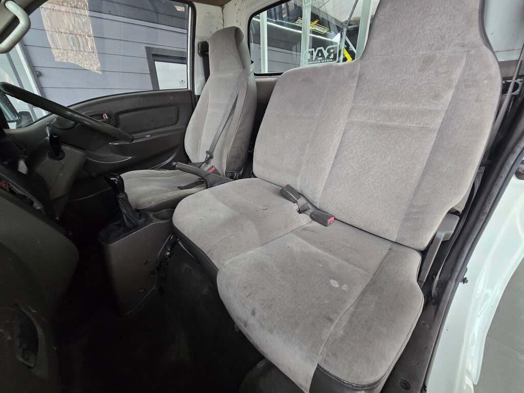2005 HYUNDAI BAKKIE 2.6i D F/C D/S