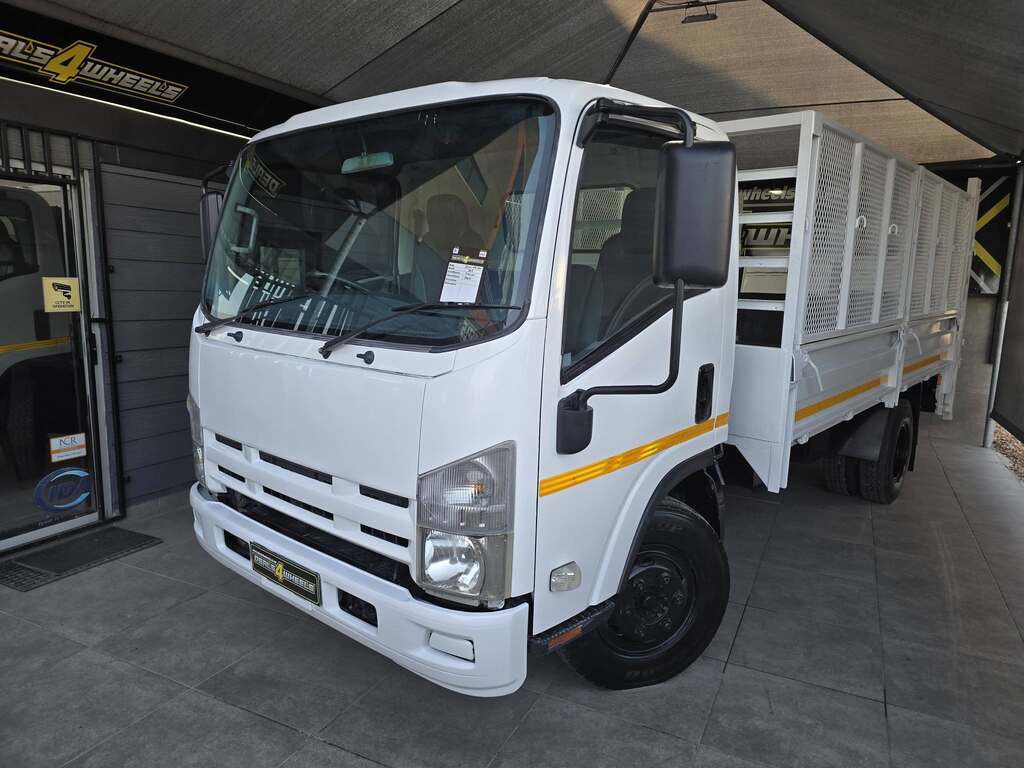 2013 ISUZU NPR 300 F/C C/C