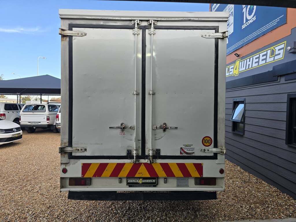 2013 HINO HINO 300 915 LWB (BA3) F/C C/C