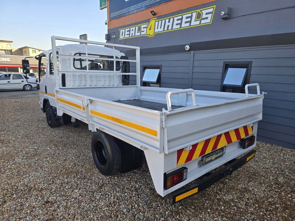 2013 ISUZU NPR 300 F/C C/C