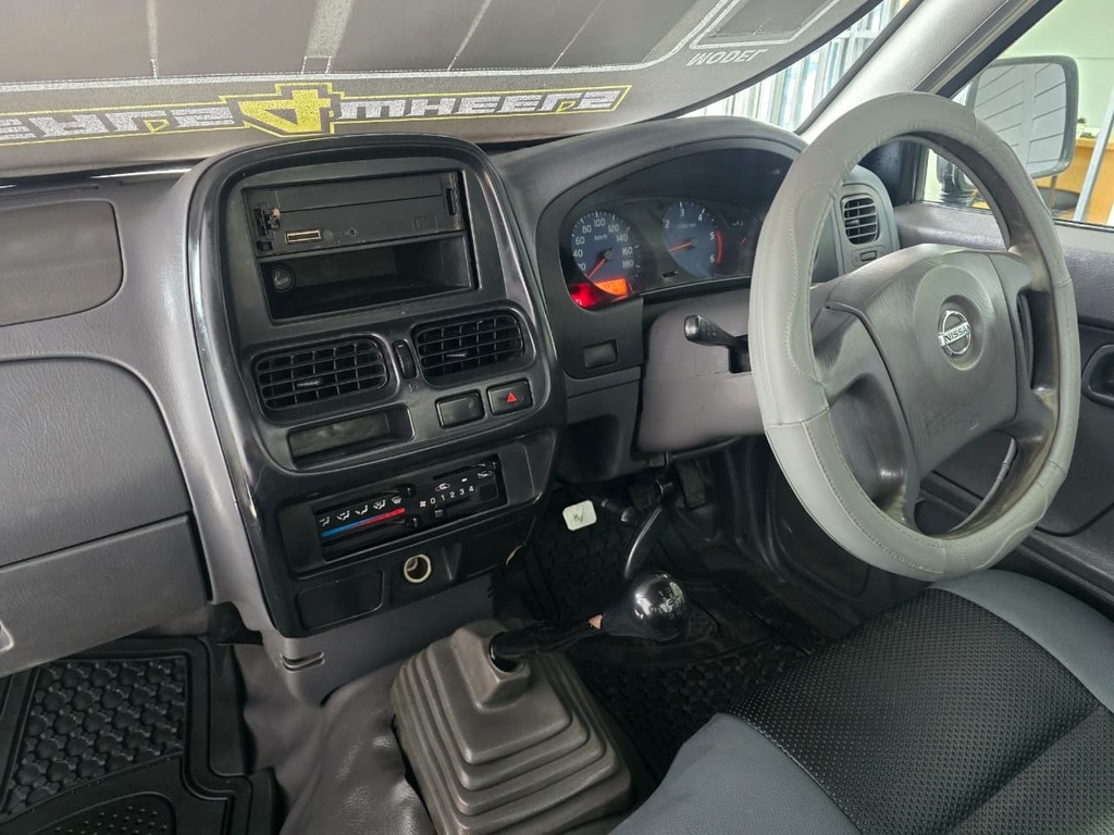 2018 NISSAN HARDBODY NP300 2.5 TDi LWB P/U S/C