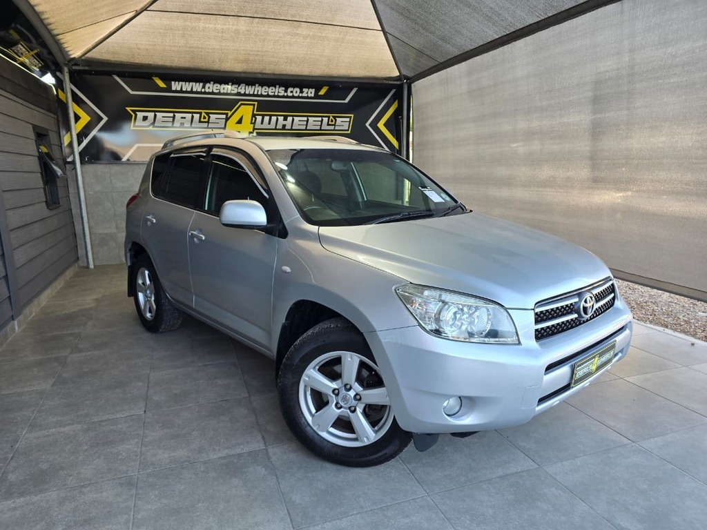 TOYOTA RAV 4